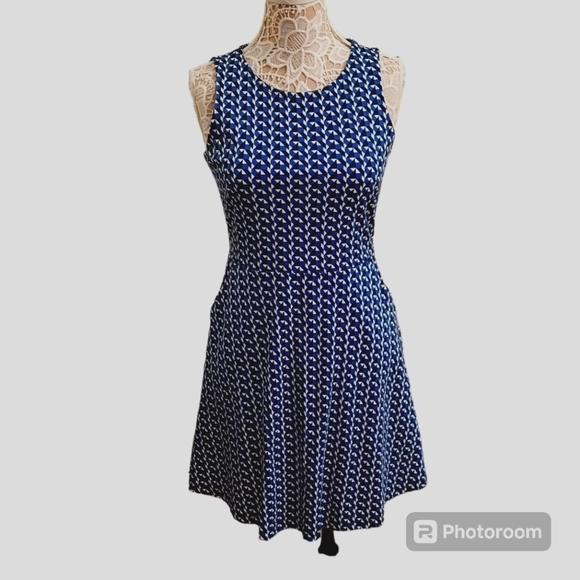 NEW YORK AND CO Geometric Print Pullover Sleeveless Fit and Flare Dress - Picture 1 of 11